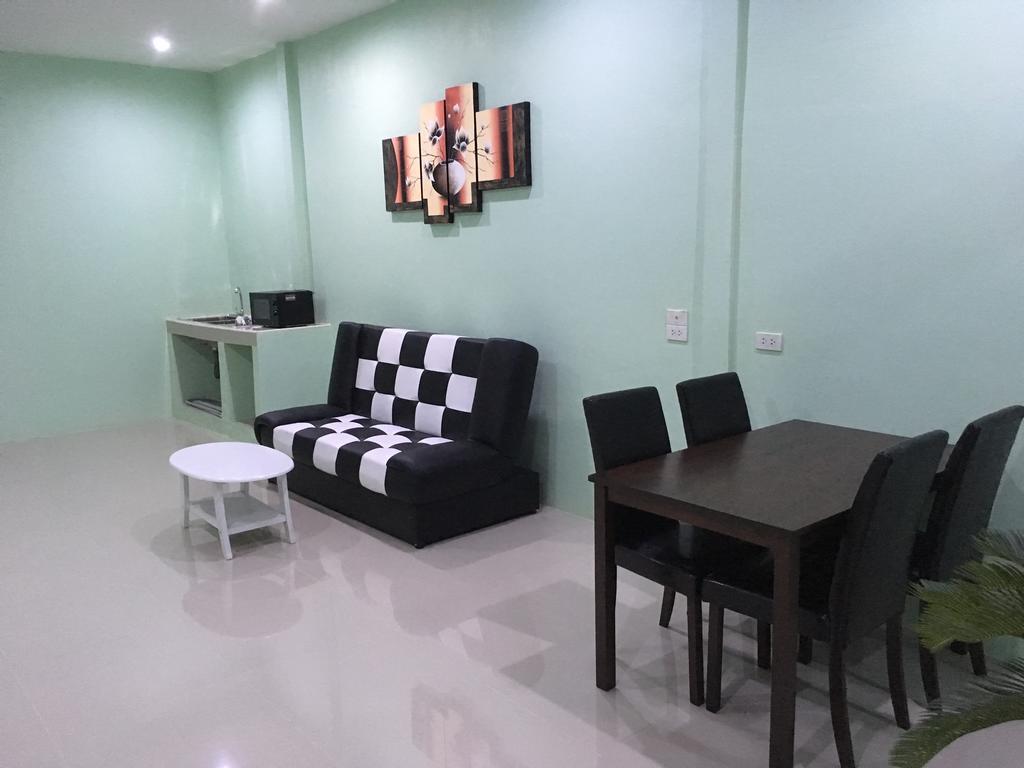 Breezy House Apartment Jomtien Beach Exterior photo