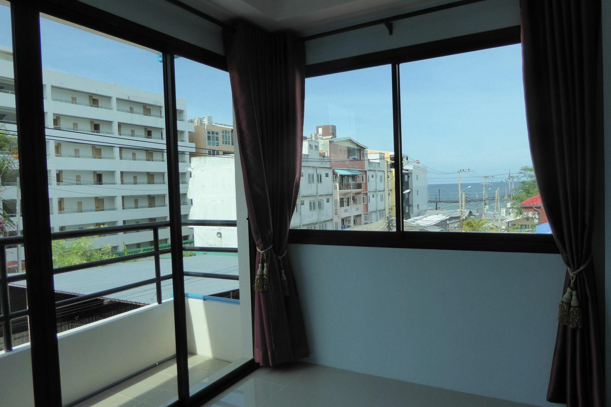 Breezy House Apartment Jomtien Beach Exterior photo